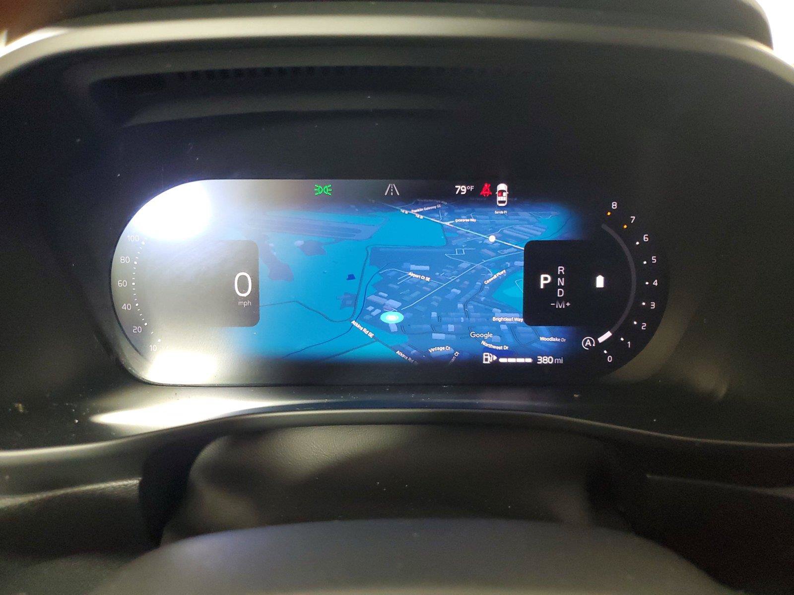 Certified 2026 Volvo XC40 B5 Plus AWD/4WD image 27