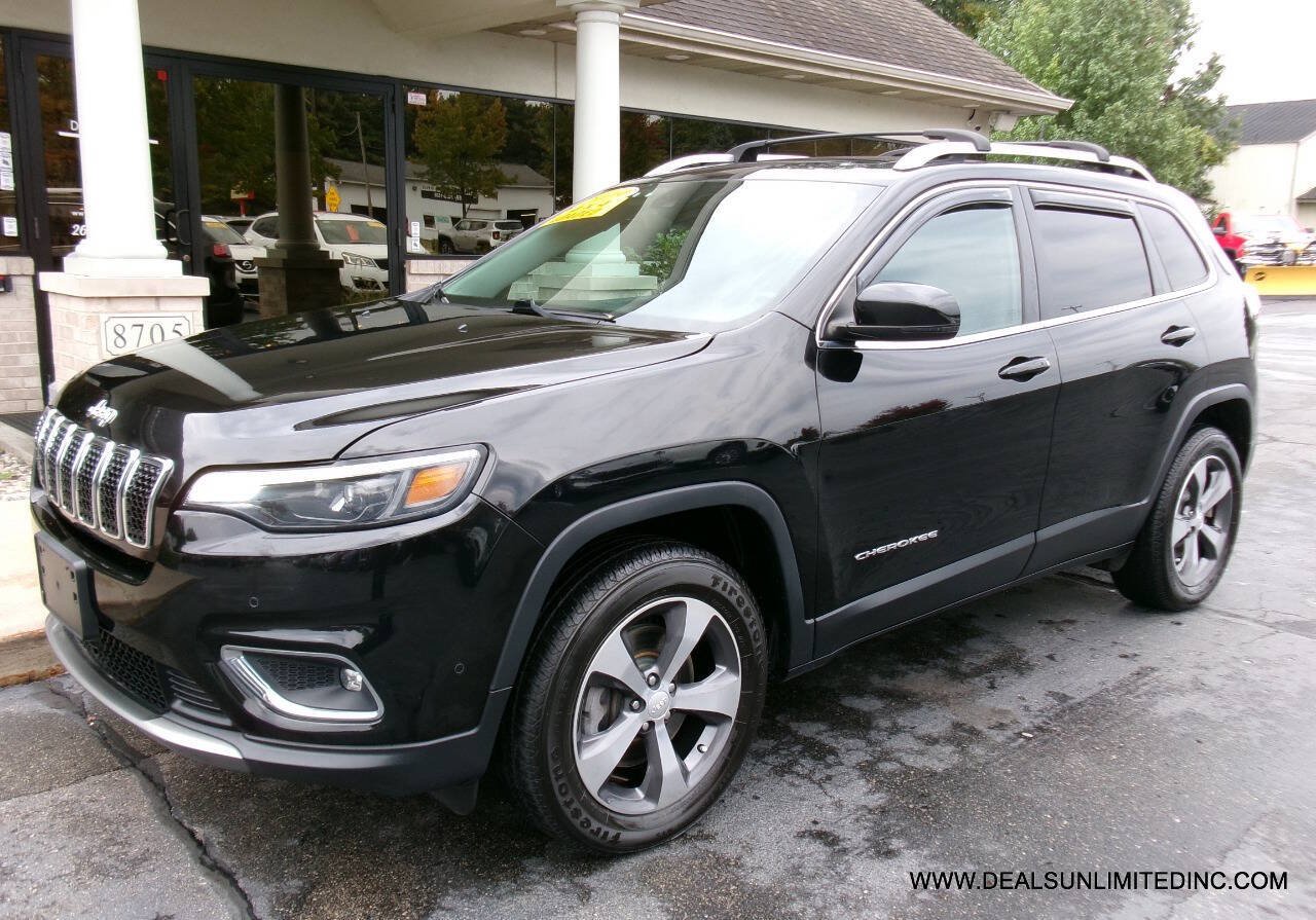 Used 2019 Jeep Cherokee Limited w/ Technology Group AWD/4WD image 1