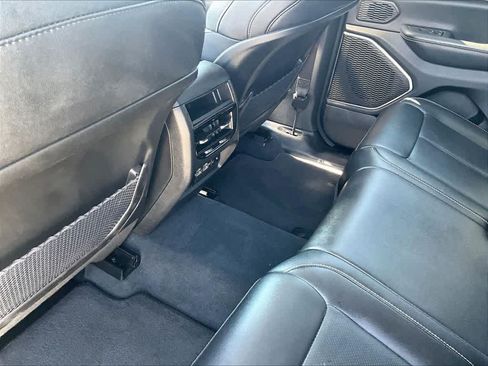 Used 2023 Jeep Grand Cherokee Limited w/ Luxury Tech Group II AWD/4WD image 12