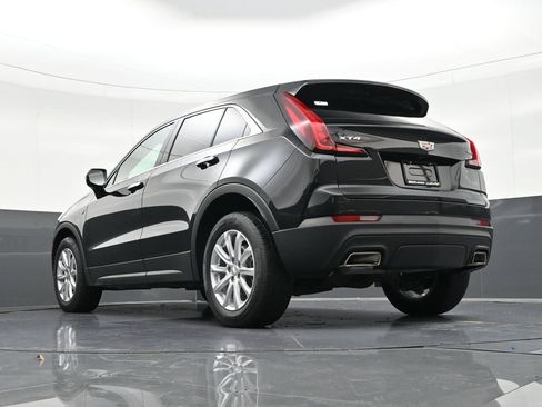 Used 2022 Cadillac XT4 Luxury w/ Driver Awareness Package image 23
