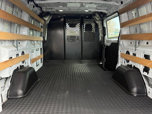 Used 2024 Ford Transit 250 Low Roof w/ Exterior Upgrade Package RWD image 11