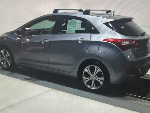 Used 2013 Hyundai Elantra GT w/ Touch & Go Pkg FWD image 3
