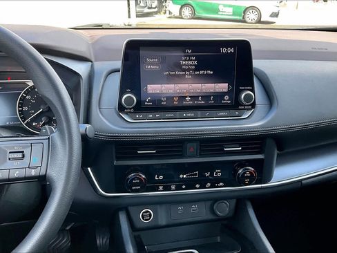 Certified 2023 Nissan Rogue SV image 7