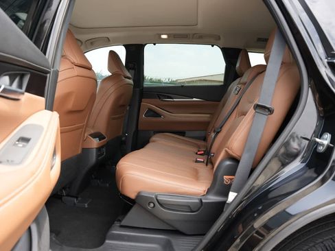 Used 2023 INFINITI QX60 Sensory w/ Vision Package AWD/4WD image 19