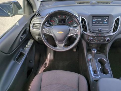 Used 2018 Chevrolet Equinox LT FWD image 18