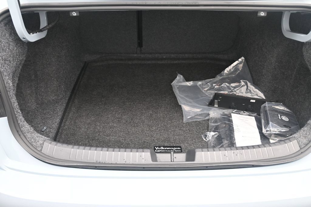 Used 2026 Volkswagen Jetta Sport FWD image 22