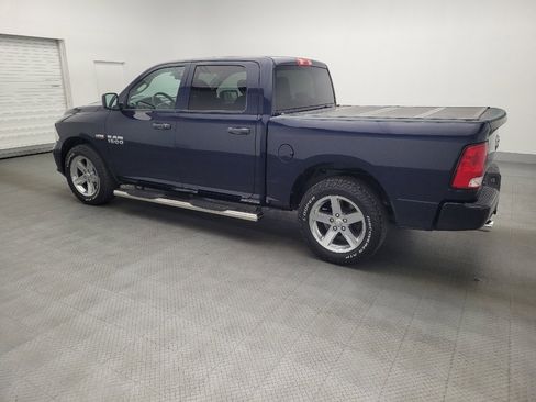 Used 2017 RAM 1500 Express image 3