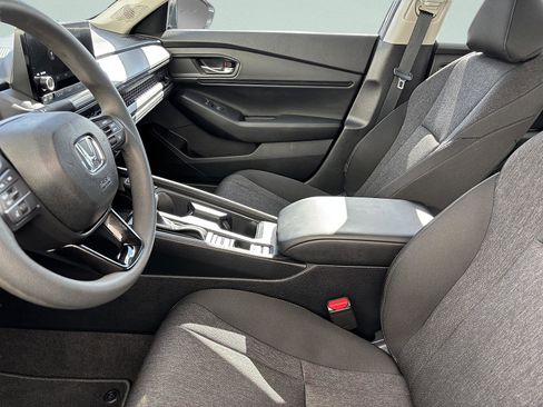 Certified 2025 Honda Accord SE image 16