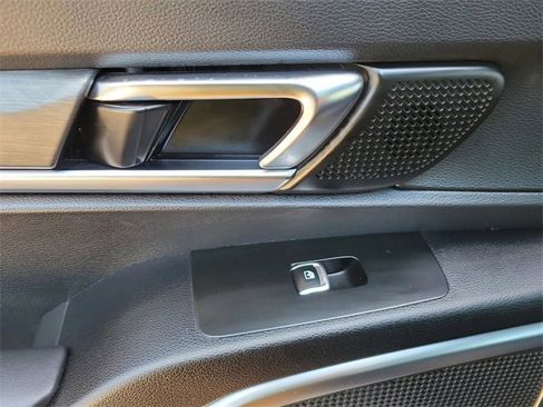 Used 2023 Kia Telluride SX X-Line image 17