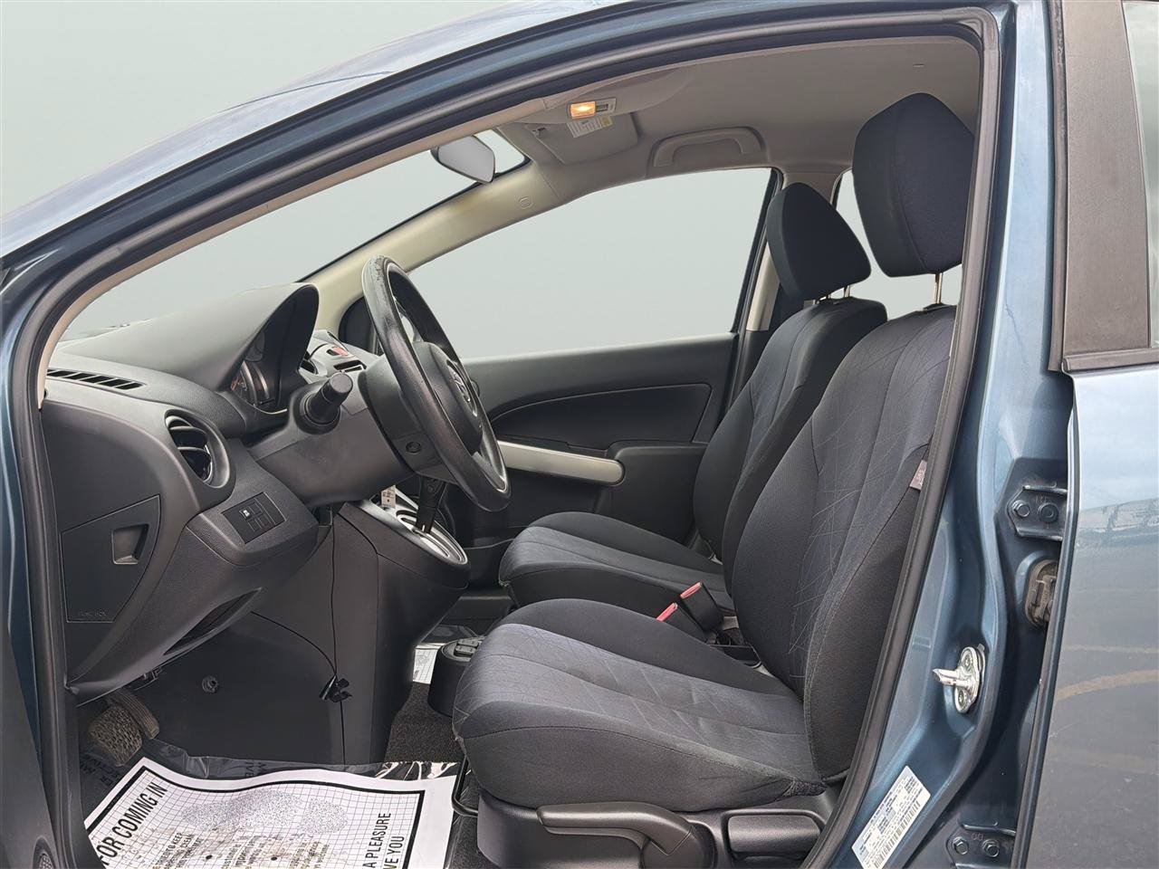 Used 2014 MAZDA MAZDA2 Sport FWD image 10