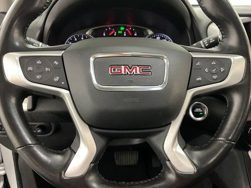 Used 2022 GMC Terrain SLT w/ Infotainment Package II AWD/4WD image 5