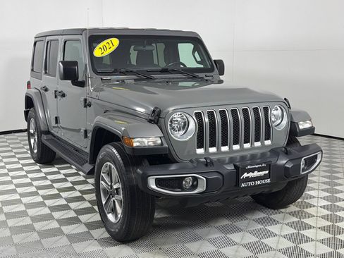 Used 2021 Jeep Wrangler Unlimited Sahara AWD/4WD image 3