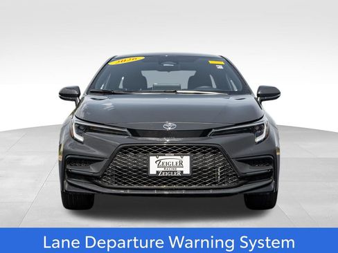 Used 2026 Toyota Corolla SE w/ SE Package FWD image 2