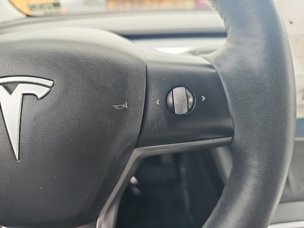 Used 2021 Tesla Model 3 Standard Range Plus RWD image 18