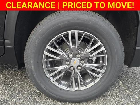 New 2026 Chevrolet Traverse LT w/ Driver Confidence Package FWD image 30
