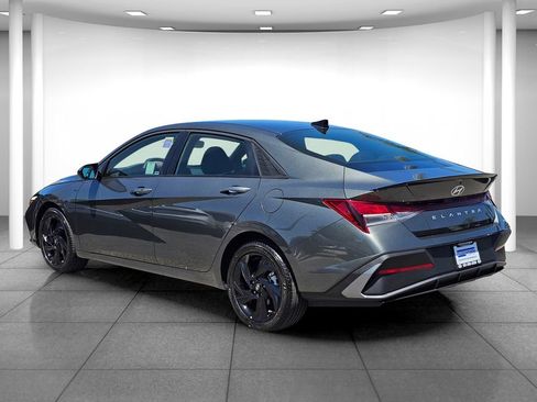 Certified 2026 Hyundai Elantra Sport FWD image 4