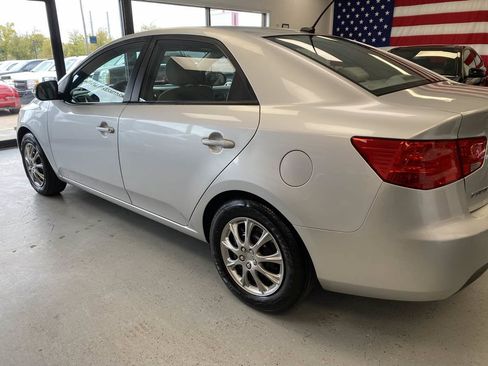Used 2010 Kia Forte EX FWD image 12
