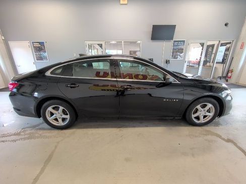 Used 2017 Chevrolet Malibu LS FWD image 6