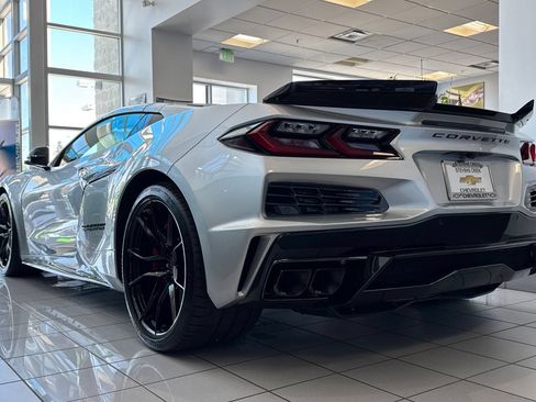 New 2027 Chevrolet Corvette Grand Sport w/ Z52 Sport Performance Package RWD image 5