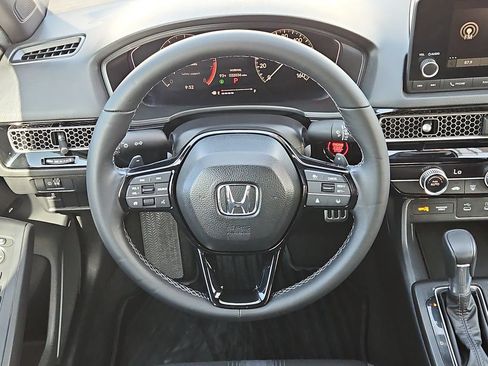 Used 2025 Honda Civic Sport image 28