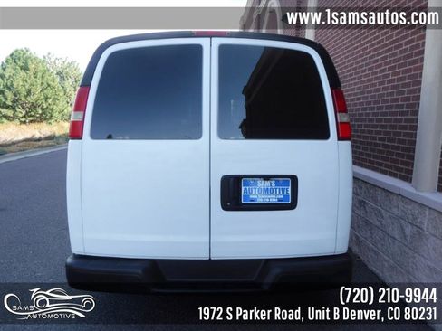 Used 2009 Chevrolet Express 1500 AWD image 18