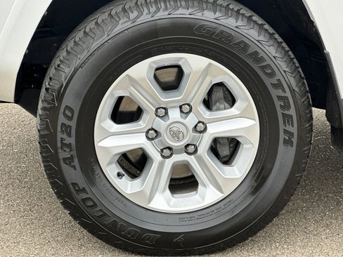 Certified 2024 Toyota 4Runner SR5 Premium image 47