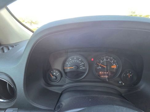 Used 2014 Jeep Patriot Sport w/ Power Value Group FWD image 9