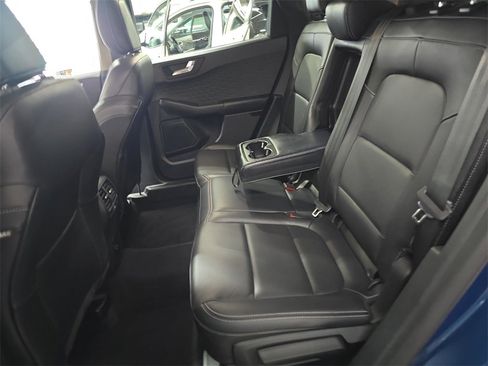 Used 2020 Ford Escape SEL image 11