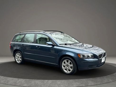 Used 2006 Volvo V50 2.4i image 3