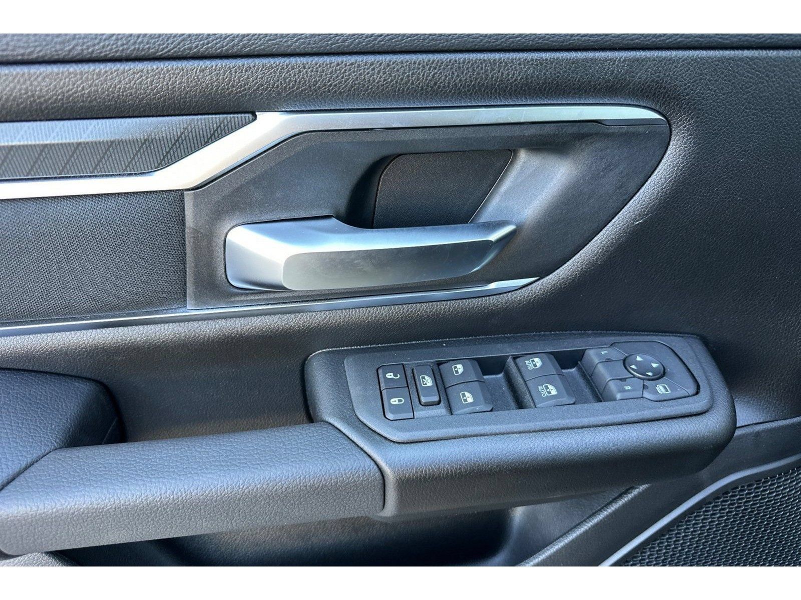 New 2026 RAM 1500 Big Horn AWD/4WD image 12