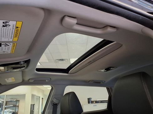 Used 2025 Kia Seltos EX w/ EX Sunroof Package image 22