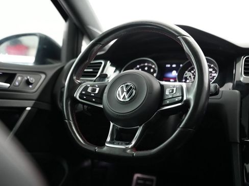 Used 2018 Volkswagen GTI SE w/ SE Leather Package FWD image 11