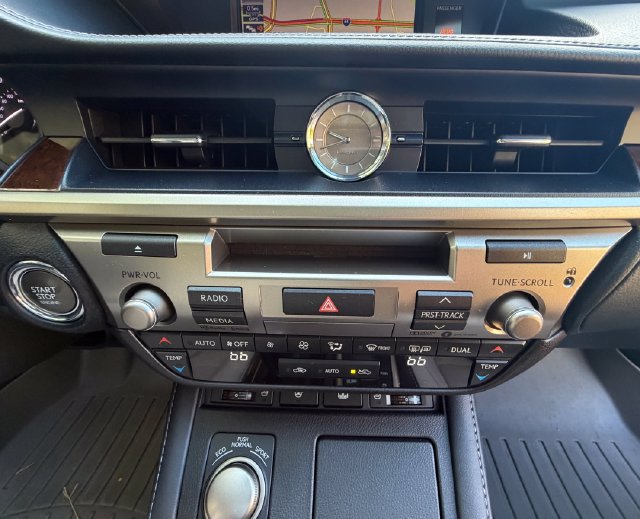 Used 2017 Lexus ES 350 w/ Luxury Package FWD image 27