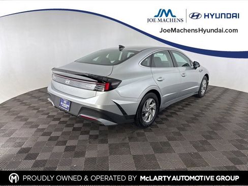 Certified 2025 Hyundai Sonata SE image 7