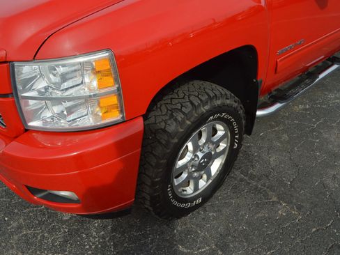 Used 2014 Chevrolet Silverado 2500 LTZ w/ LTZ Plus Package image 7