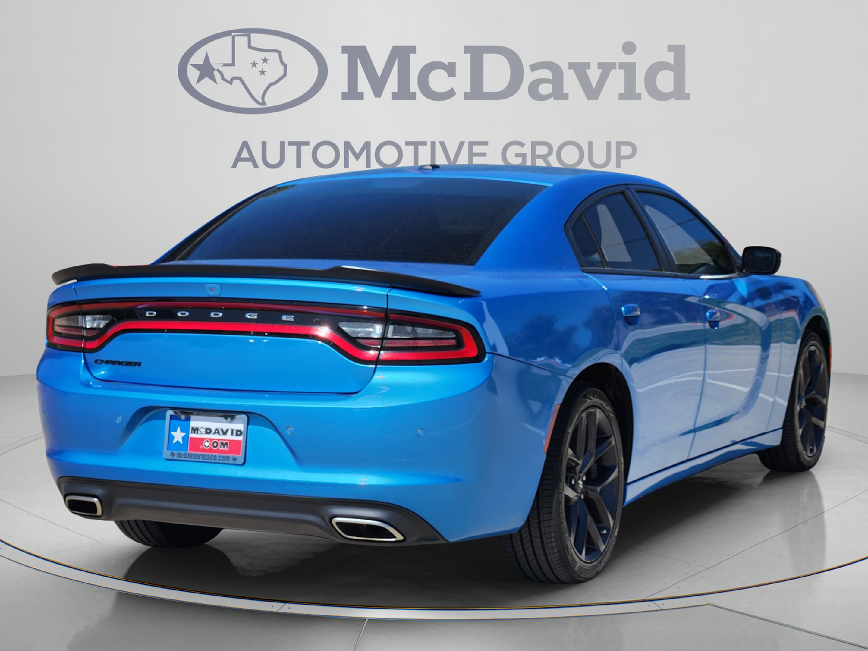 Used 2019 Dodge Charger SXT w/ Plus Group RWD image 6
