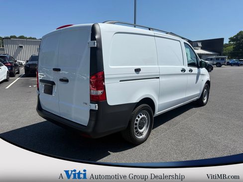 Used 2023 Mercedes-Benz Metris image 8
