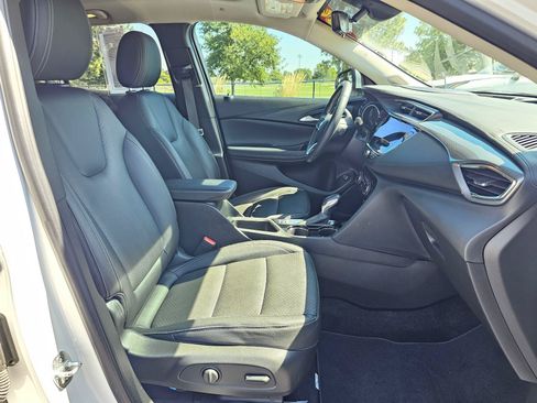 Used 2022 Buick Encore GX Essence w/ Advanced Technology Package AWD/4WD image 11