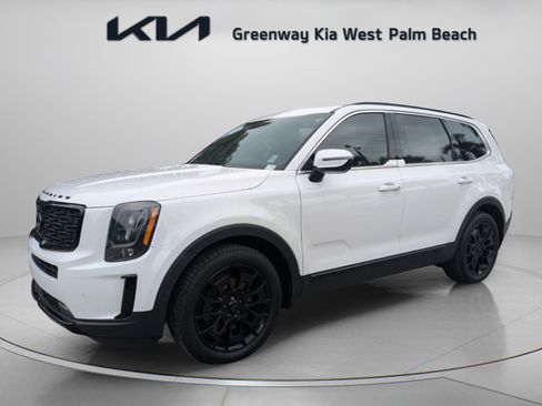 Certified 2021 Kia Telluride SX w/ SX Prestige Package AWD/4WD image 3