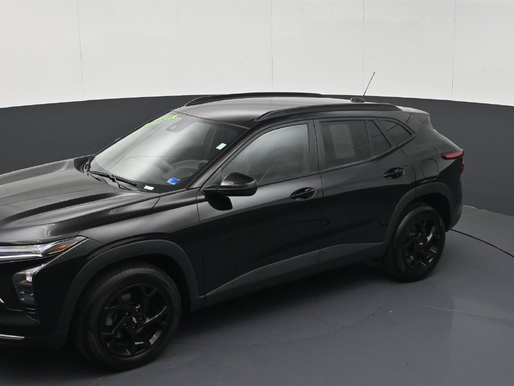 Certified 2026 Chevrolet Trax LT FWD image 22