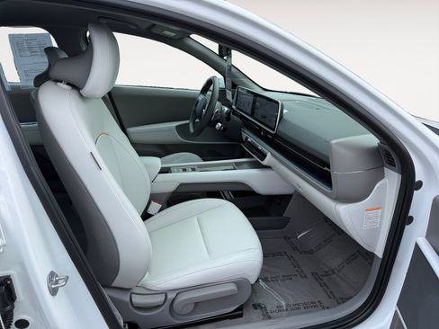 Certified 2025 Hyundai Ioniq 6 SEL AWD/4WD image 19