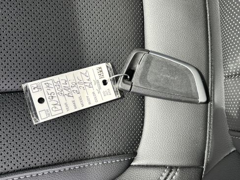 Certified 2025 BMW 230i xDrive Coupe image 38