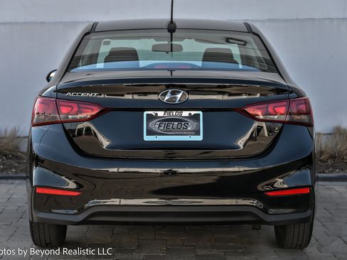 Used 2022 Hyundai Accent SEL image 11