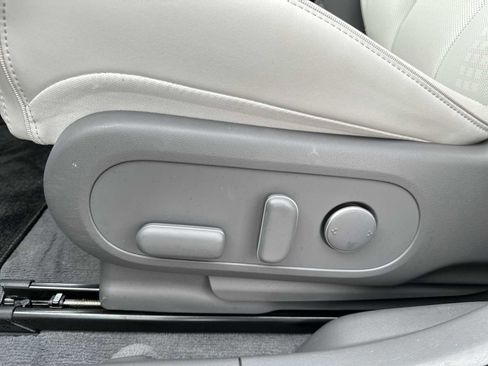 Used 2023 Hyundai Ioniq 5 SEL image 12