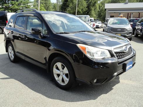 Used 2014 Subaru Forester 2.5i Touring AWD/4WD image 9