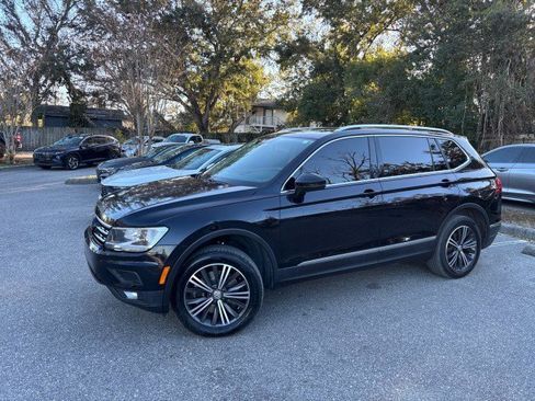 Used 2019 Volkswagen Tiguan SEL image 3