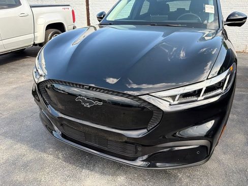 Used 2025 Ford Mustang Mach-E Select w/ Comfort Package Lite AWD/4WD image 33