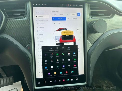 Used 2018 Tesla Model X 75D image 23