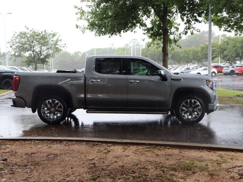 Used 2023 GMC Sierra 1500 Denali AWD/4WD image 10