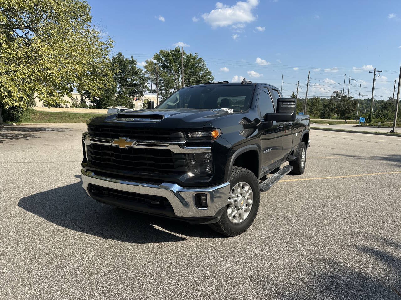 Used 2024 Chevrolet Silverado 2500 LT w/ Convenience Package AWD/4WD image 1